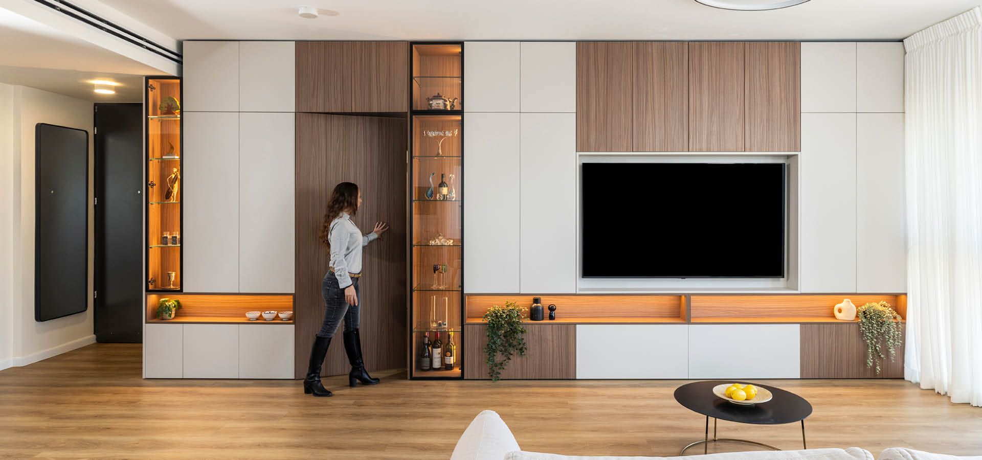 project blank -shai bussi 1920 9003