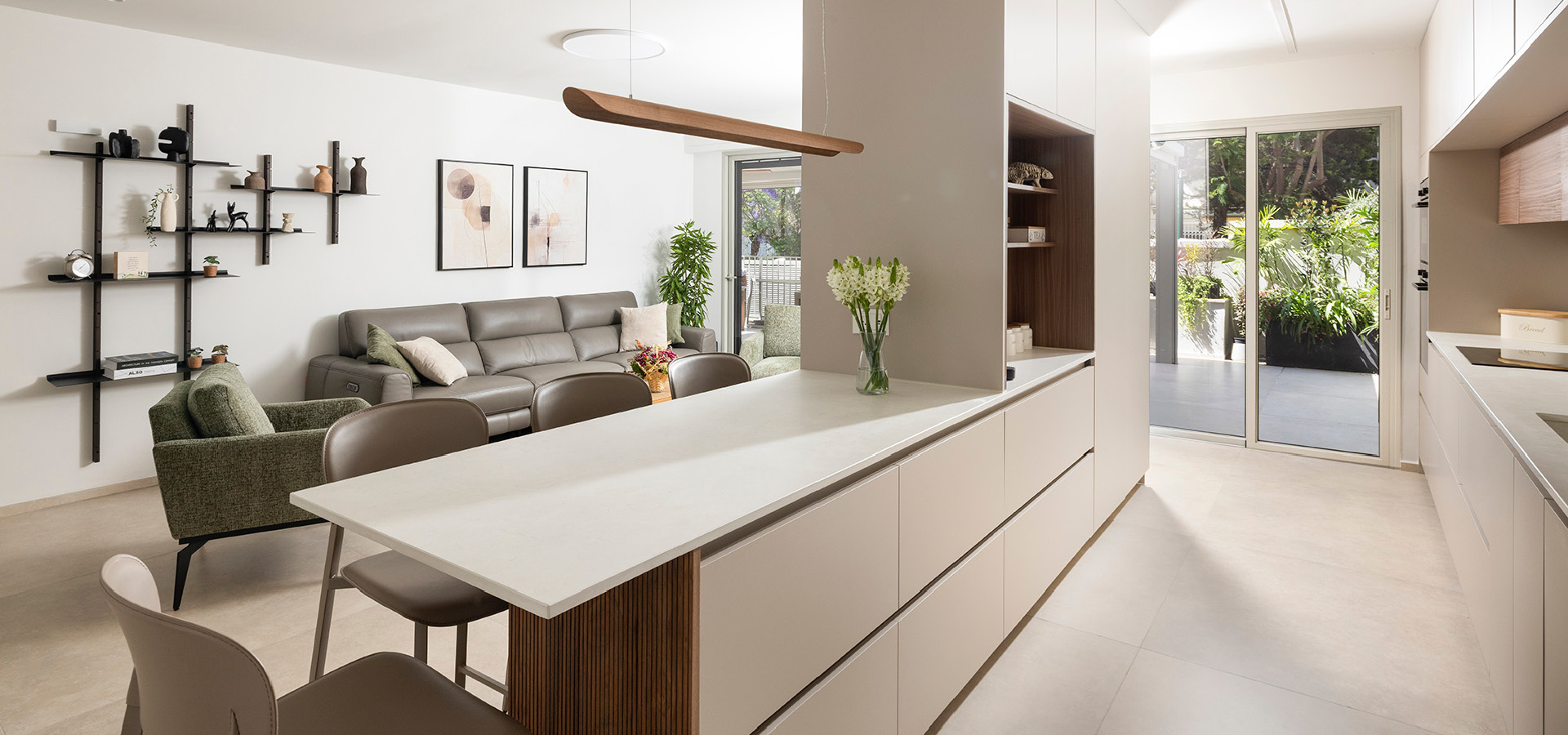 Yishai modern kitchen shai bussi 1920 900
