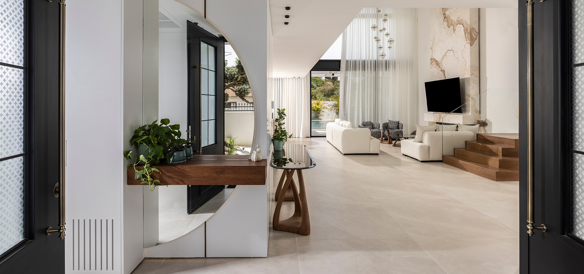 project korish -shai bussi 1920 900